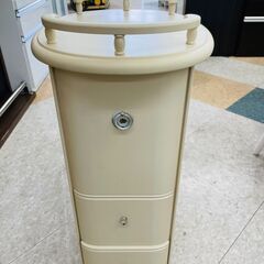 ?アンティーク リリィレーベル おしゃれなサイドワゴン ✨定価￥64,900✨ キャスター付き  ドレッサー横に?