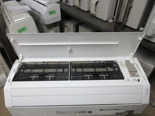 K03423　パナソニック　 中古エアコン　主に6畳用　冷房能力　2.2KW ／ 暖房能力　2.2KW