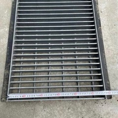 CU-55-60 U字溝用 スチールグレーチング　全部2枚あり　の画像
