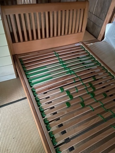 【美品】【値下げ】ドイツ　sembella　センベラ　ニューナギア　天然木　セミダブルベッド