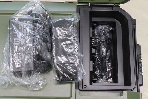 未使用　電池別　ハイコーキ　18V コードレス冷温庫　UL18DC　NMG　フォレストグリーン　充電式　クラーボックス　冷温庫