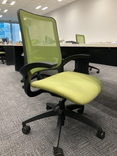 お話中 ー オフィス家具