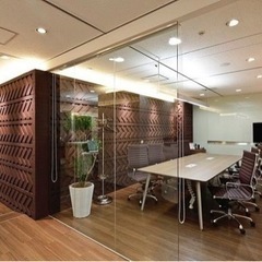 高級エステサロンのセラピスト