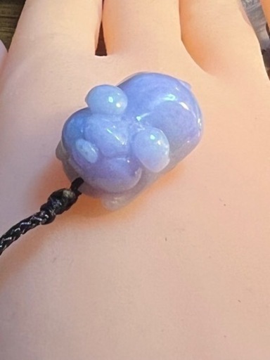 本翡翠　ネックレス イノシシ 可愛い　豚　ミャンマー産　天然翡翠 ヒスイ ラベンダー 緑 二色　春彩　亥年　干支　誕生日プレゼント 鑑別書有 2022072604