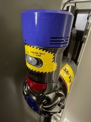 【綺麗】新居や大掃除にDyson v8 fluffy +& 専用スタンド付