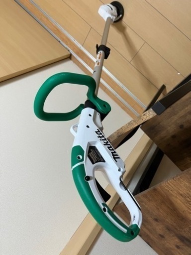 【取引終了】makita 充電式草刈り機