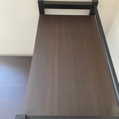 ニトリ　デスクとチェアとデスクスタンド3点の画像