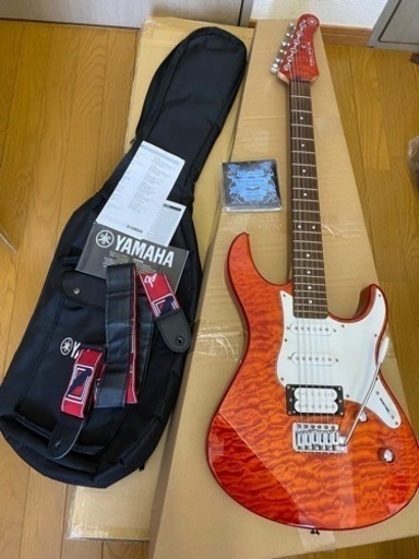 ヤマハ　パシフィカ　212VQM エレキギター