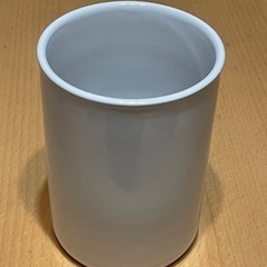 蓋なしキャニスター白 陶器のキッチン用品スタンド 今ならもう一つ小をプレゼントの画像