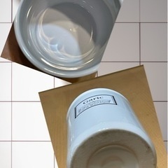 蓋なしキャニスター白 陶器のキッチン用品スタンド 今ならもう一つ小をプレゼントの画像