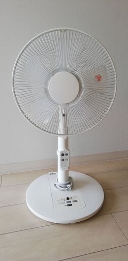 扇風機　首振り　高さ調整　タイマー付　リモコン