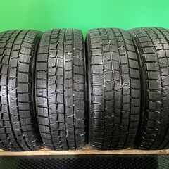 走行短め DUNLOP WINTER MAXX WM01 215/60R16 16インチ スタッドレス 4本 2017年製 エスティマ ヴェゼル CX-3等　(MTU11) クレジットカード QRコード決済可能