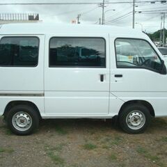 ご成約有難う御座いました。サンバーバン　トランスポーター　４ナンバー　切替式４ＷＤ　５ＭＴ　走行距離 １１７６３５ｋｍ　キーレス　　　 エンジン・ミッション調子良し　程度良好おすすめ車輌の画像