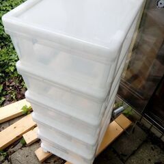 樹脂製　五段チェスト