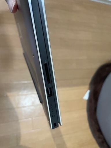 デル　DELL XPS 15 9560 i7-7700HQ 512GB SSD