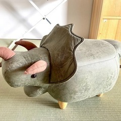 【無料】トリケラトプスのスツール