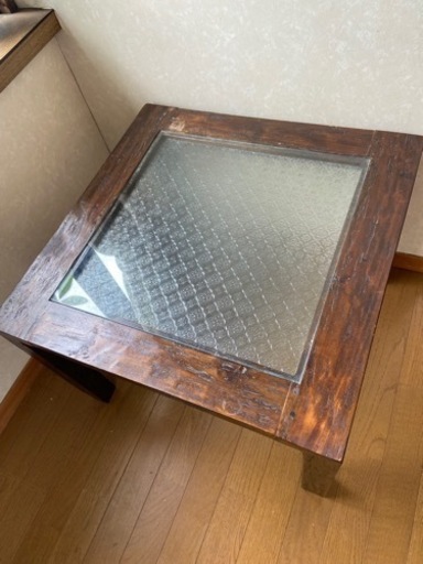 バリ家具　ガラスと木のテーブル