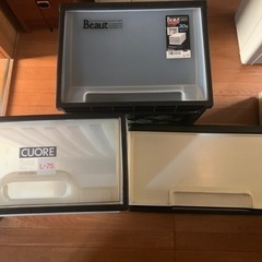 【差し上げます】衣装ケース５つの画像