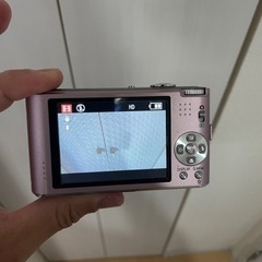 【お取引中】デジカメ　パナソニック LUMIX DMC-FX66の画像