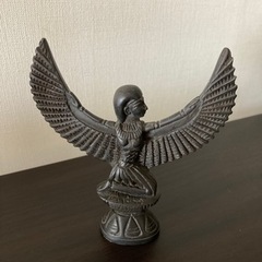 イシス神 置物