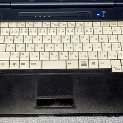【引取予定者が決まりました】富士通 LIFEBOOK A561/D Core i5-2520M 2.5GHz/SSD120GB/4GB/15.6型ワイド液晶/DVDスーパーマルチ/Win10Pro 64bitの画像