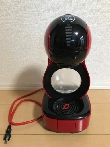 ネスカフェ　ドルチェ　ガスト　赤