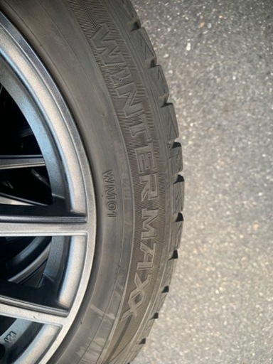 ダンロッウィンターマックス 215/55R17  PCD114.3  2018年 