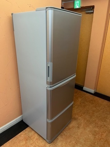 2019年シャープ　350ℓ▪️扉両開き▪️冷蔵庫　ノンフロンSJ-W351E-S