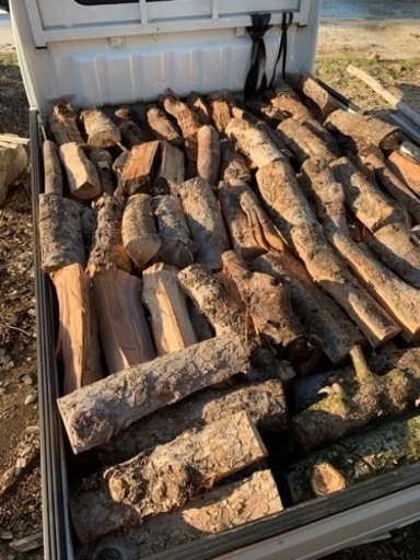 軽トラック（平積み約240kg）1台分