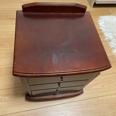 収納ケース　収納棚　無料　ベットサイドチェストの画像