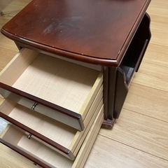 収納ケース　収納棚　無料　ベットサイドチェストの画像