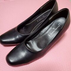 黒パンプス
