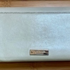 Kate spade お財布の画像