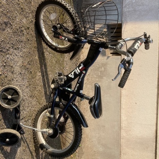 子供用　自転車　補助輪も有り　