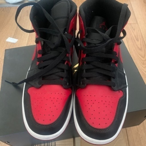 服/ファッション Nike Air Jordan 1 Mid "Bred"