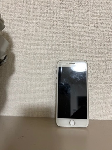 7/31まで値下げ！　iPhone 8 64GB