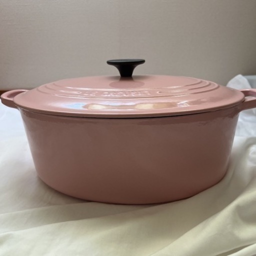 【美品】ル・クルーゼ　大鍋　ピンク LE CREUSET ピンク 両手鍋 20cm Amazon.co.jp: ル・クルーゼ(Le 