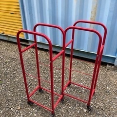 タイヤラック　カー用品 自動車用品 掲載期間8月下旬まで 稲毛