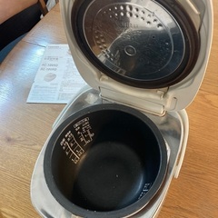 炊飯器の画像