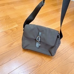 ショルダーバッグの画像