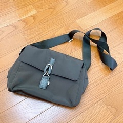 ショルダーバッグ