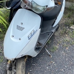 スズキ　ＺＺ　外装のみ　引き取り限定