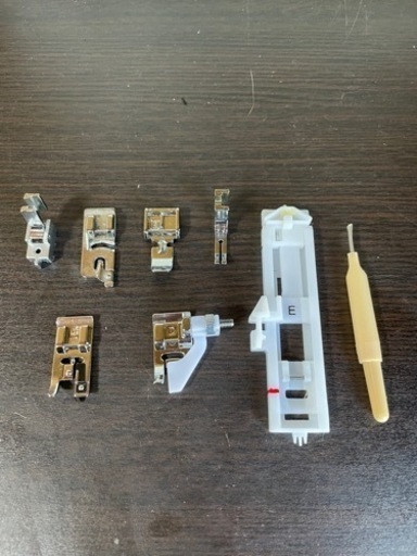 【特殊押さえ付】juki 家庭用ミシン　Kalos 　HZL-K10