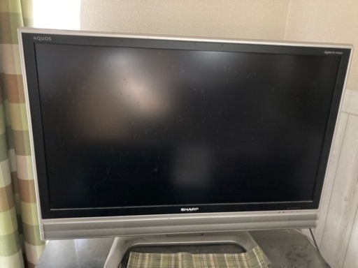 シャープ 2009年製　アクオス　37インチ　液晶テレビ