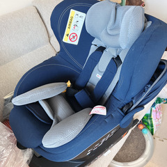 ほぼ新品★AILEBEBEチャイルドシート　isofix