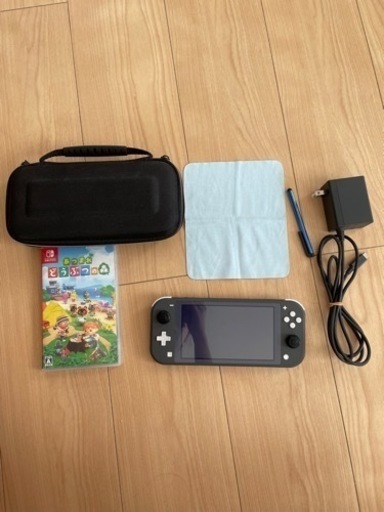 任天堂Switch Lite GLAY と あつまれどうぶつの森セット　　　決まりました！！！！