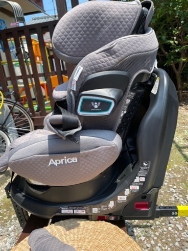 値下げ‼️アップリカチャイルドシートISOFIX 360°回転