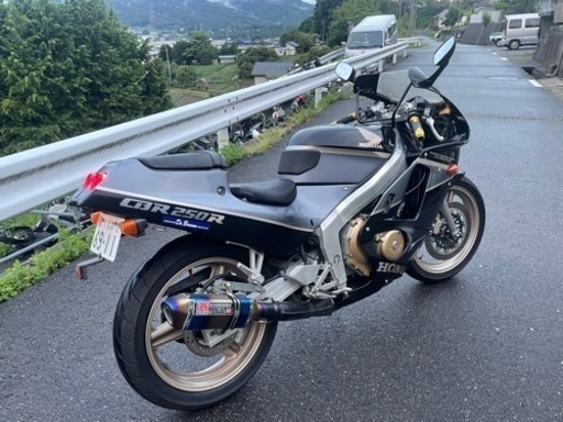 ホンダ　CBR250r MC19