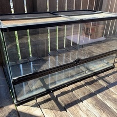 爬虫類ケース　90×45×45