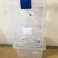 3つのスモールオフィス収納ボックス